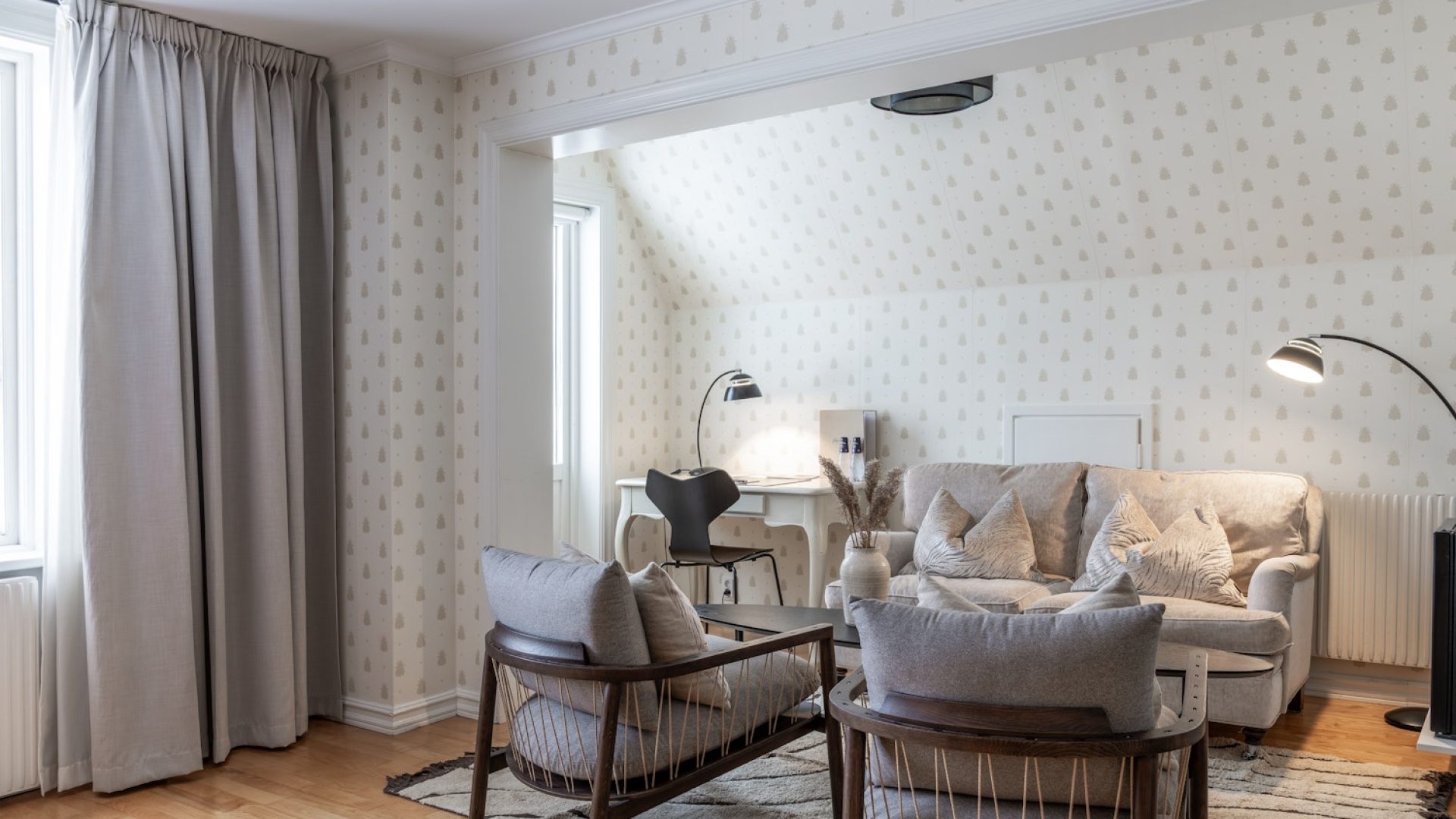 Stufvenäs Gästgifveri Rum Svit Nyponros 1