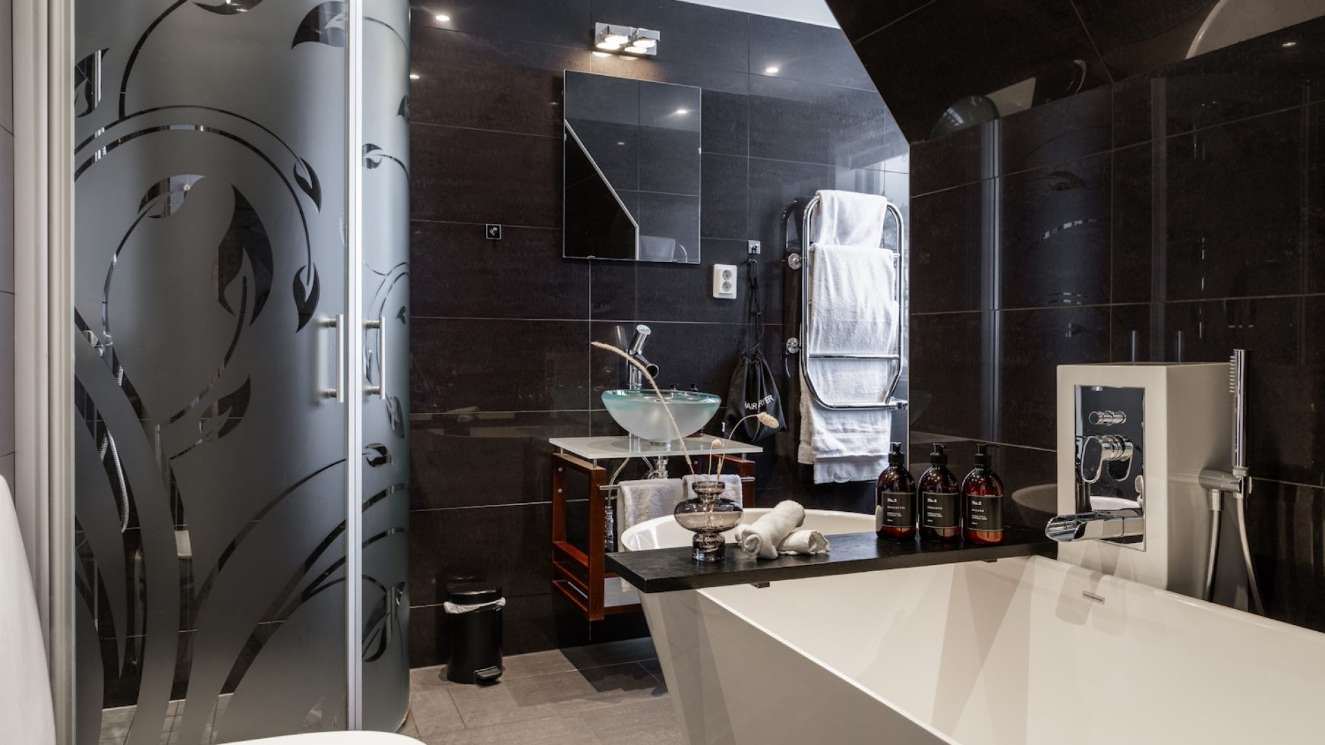 Stufvenäs Gästgifveri Rum Svit Timotej 4